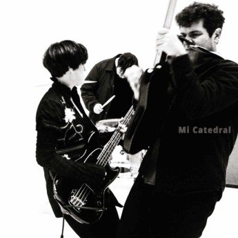 Triángulo de Amor Bizarro - Mi Catedral